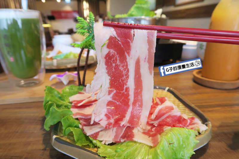 老椰兄新泰式料理.泰式餐廳.泰式鴛鴦鍋.椰奶.檸檬香茅.泰式打拋豬煎餃.個人定食.ATT 4 Recharge