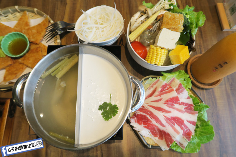 老椰兄新泰式料理.泰式餐廳.泰式鴛鴦鍋.椰奶.檸檬香茅.泰式打拋豬煎餃.個人定食.ATT 4 Recharge