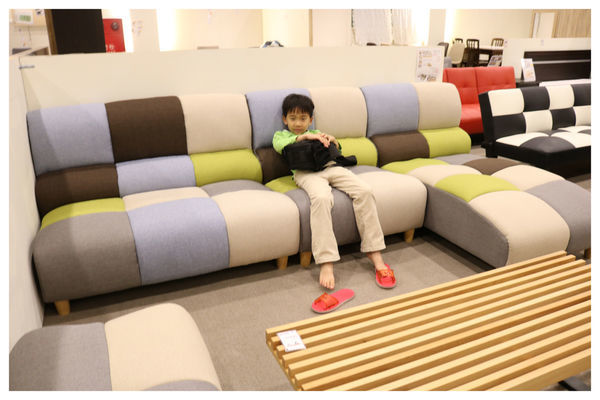 台中平價家具/首購新屋/省荷包必逛,高CP值家具店~多瓦娜家居/台中南屯門市!