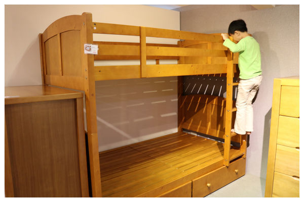 台中平價家具/首購新屋/省荷包必逛,高CP值家具店~多瓦娜家居/台中南屯門市!