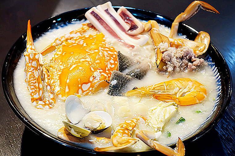 /tmp/phpQNI4W0 /tmp/phpQNI4W0