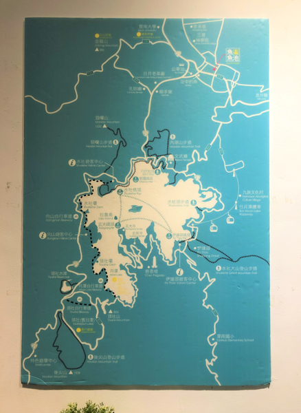 【南投住宿】魚樂魚池 背包客棧 ￭ 魚光窯烤 手作麵包 x 包含免費早餐、鄰近日月潭║南投青年旅館推薦、南投背包客棧推薦、日月潭伴手禮推薦