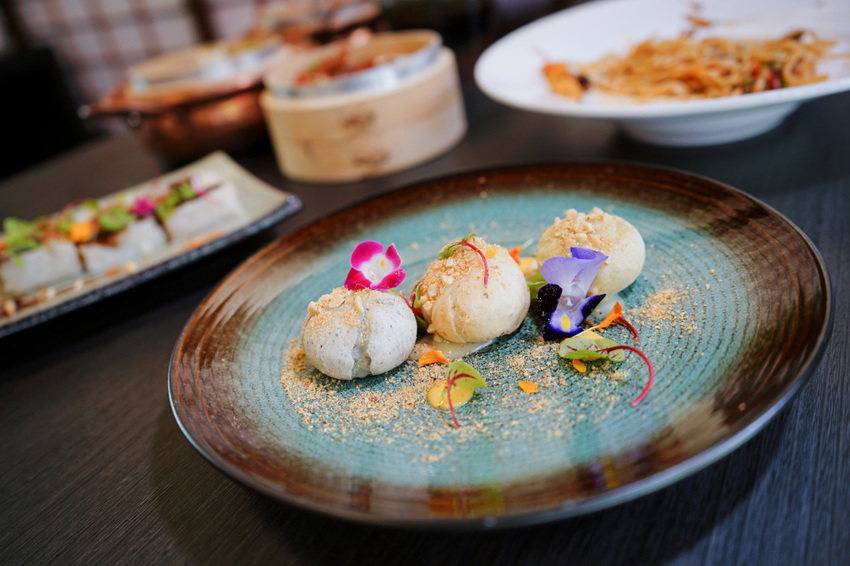 桃園｜青沐煮雨 人文茶館 (桃園77藝文町) 桃園火車站美食，在日式宿舍裡品嘗港式茶點