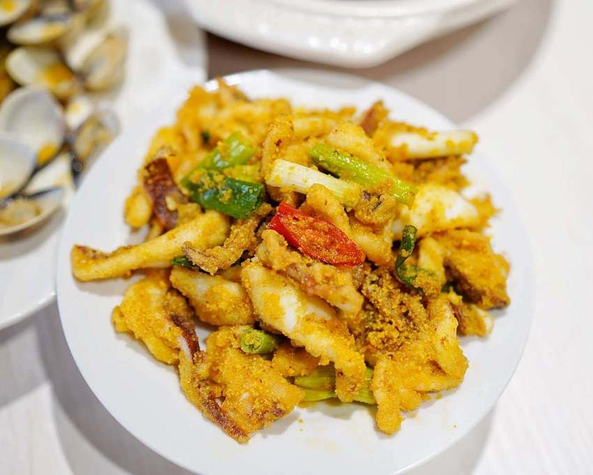 台中中式熱炒店『南村食堂』30年總舖師坐鎮。嚴選食材、大份量、聚餐首選！(提供場地租借)