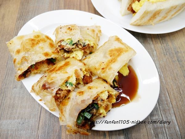 【板橋肉蛋吐司 薯泥三明治】夾到肉薯泥肉蛋三明治 #肉蛋吐司 #薯泥三明治 #三明治 (9).JPG