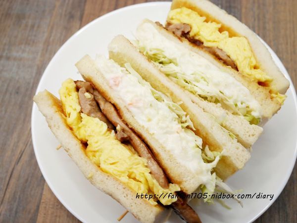 【板橋肉蛋吐司 薯泥三明治】夾到肉薯泥肉蛋三明治 #肉蛋吐司 #薯泥三明治 #三明治 (7).JPG