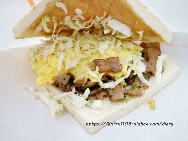 【板橋肉蛋吐司 薯泥三明治】夾到肉薯泥肉蛋三明治 #肉蛋吐司 #薯泥三明治 #三明治 (11).JPG