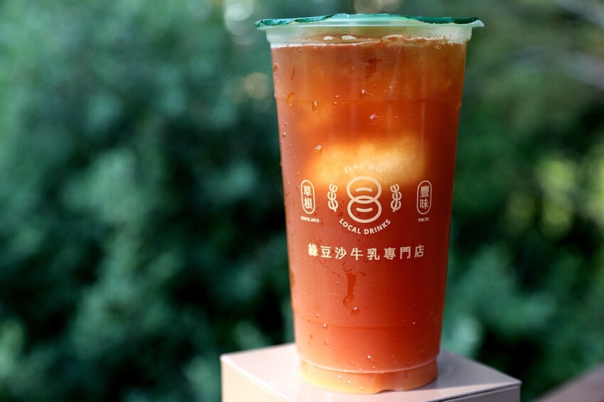 綠豆控喝起來！真材實料 採用崙背鮮乳 綿密滑順的綠豆沙牛奶 濃郁香醇超對味