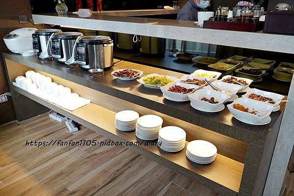 【嘉義住宿】佳仕堡商務飯店 現點現做早餐 房間寬敞 #嘉義交流道下 #嘉義平價住宿 #嘉義太保 (15).JPG