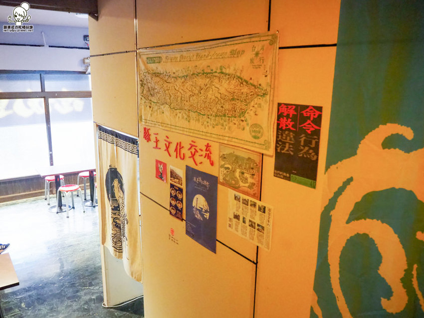 獨家特製風味之鋒勝 豚王豬排亭,必吃 打狗町炸豬排、鋒勝老兵咖哩、鮮味炸海老 - 跟著尼力吃喝玩樂&親子生活