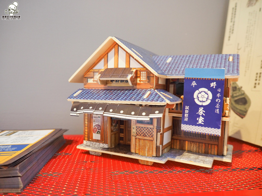 獨家特製風味之鋒勝 豚王豬排亭,必吃 打狗町炸豬排、鋒勝老兵咖哩、鮮味炸海老 - 跟著尼力吃喝玩樂&親子生活