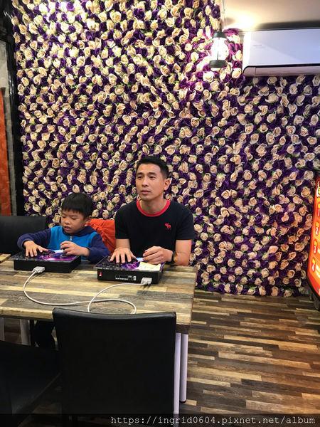 老司鷄炸全雞專賣店 第一次吃到超酷超適合打卡的炙燒起司"炸全雞"