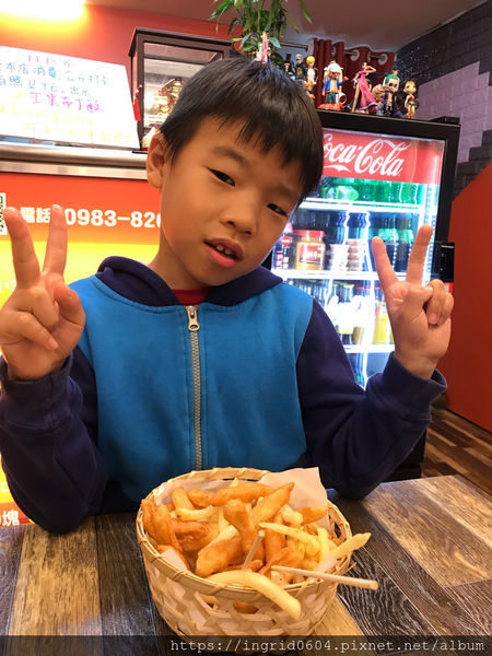 老司鷄炸全雞專賣店 第一次吃到超酷超適合打卡的炙燒起司"炸全雞"