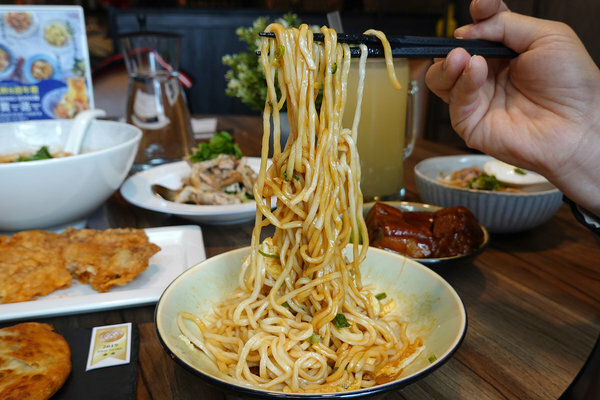 淡水老街必吃美食餐廳-柴米夫妻中式麵館,柴米夫妻菜單、價格、評價 (27).jpg