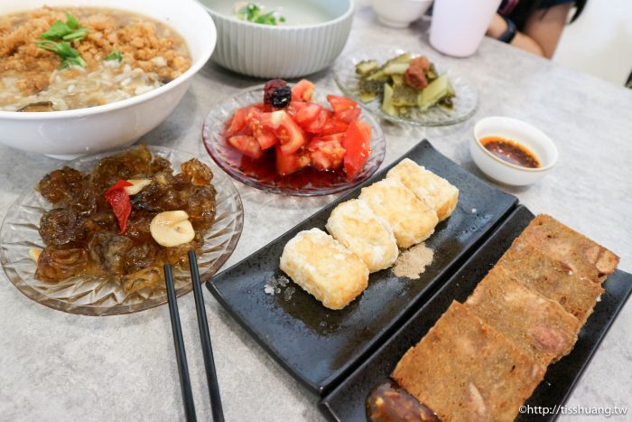 宜蘭必吃小吃店～拾松｜西魯肉飯。紅油蝦仁炒手。蘭陽芋泥｜宜蘭一日遊行程美食景點推薦