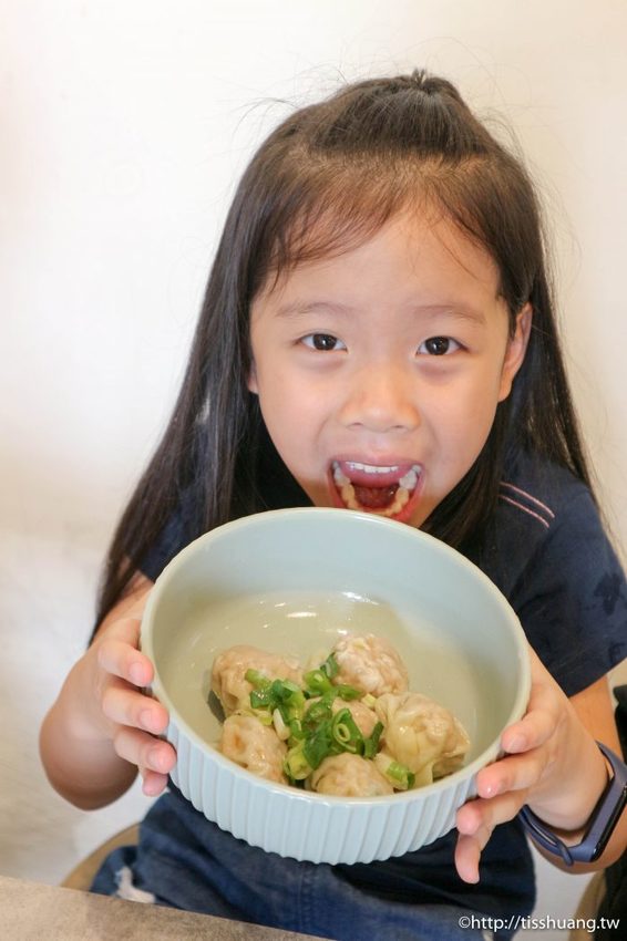 宜蘭必吃小吃店～拾松｜西魯肉飯。紅油蝦仁炒手。蘭陽芋泥｜宜蘭一日遊行程美食景點推薦