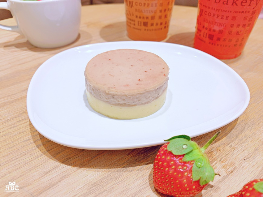 台中甜點美食1%bakery乳酪蛋糕台中黎明草莓季限定