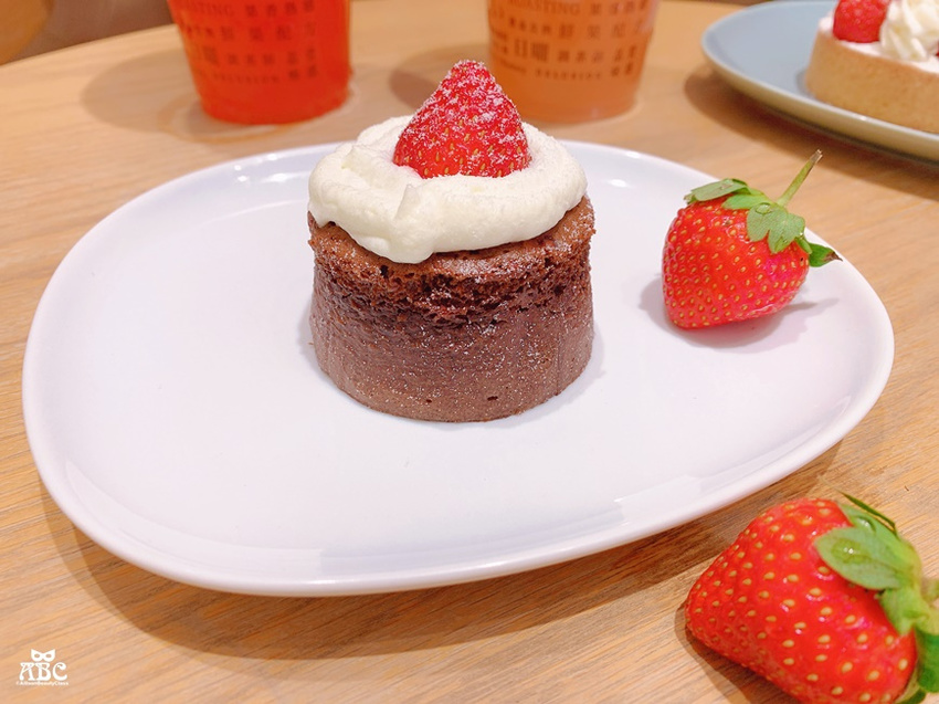 台中甜點美食1%bakery乳酪蛋糕台中黎明草莓季限定