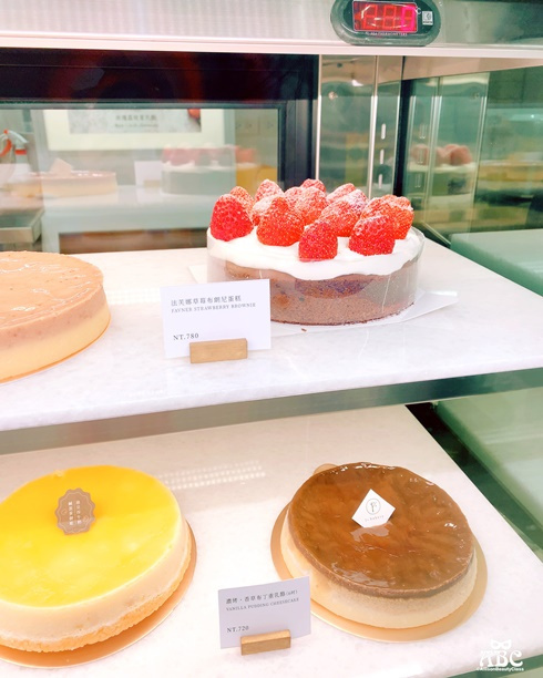 台中甜點美食1%bakery乳酪蛋糕台中黎明草莓季限定