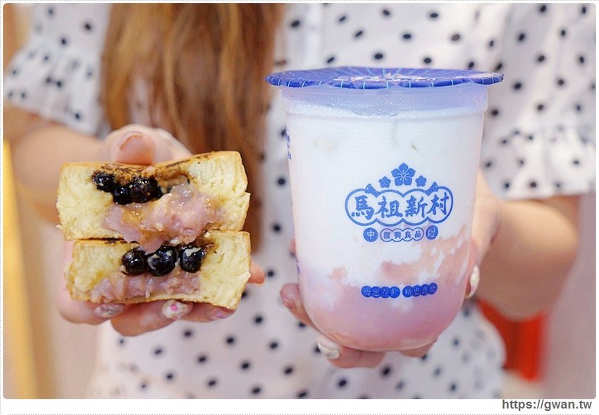 桃園人氣車輪餅來逢甲~買一送一人潮橫跨三店面,初一十五還有限定發財餅!