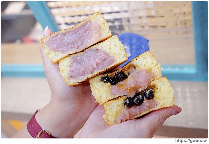 桃園人氣車輪餅來逢甲~買一送一人潮橫跨三店面,初一十五還有限定發財餅!