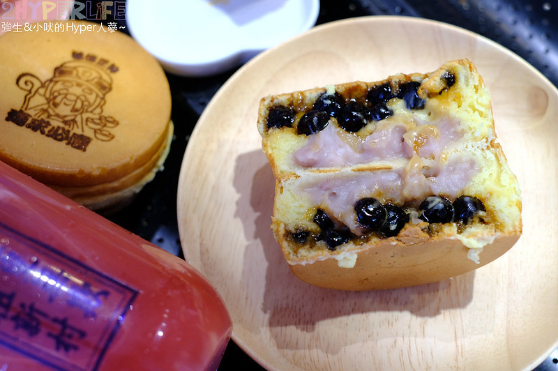 車輪餅,逢中飲料,逢甲夜市,逢甲美食,馬祖新村,馬祖新村 逢甲,馬祖新村逢甲店,黑糖波霸厚鮮奶 @強生與小吠的Hyper人蔘~