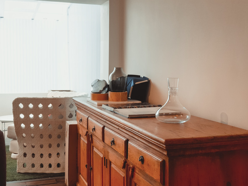 高雄美食||Space Café-﻿設計型的咖啡館，最適合待上整個午後||新興區、不限時咖啡廳