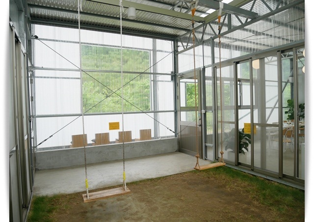 高雄美濃「蝶舞澗」帶著孩子來場豪華Glamping露營吧 ♪