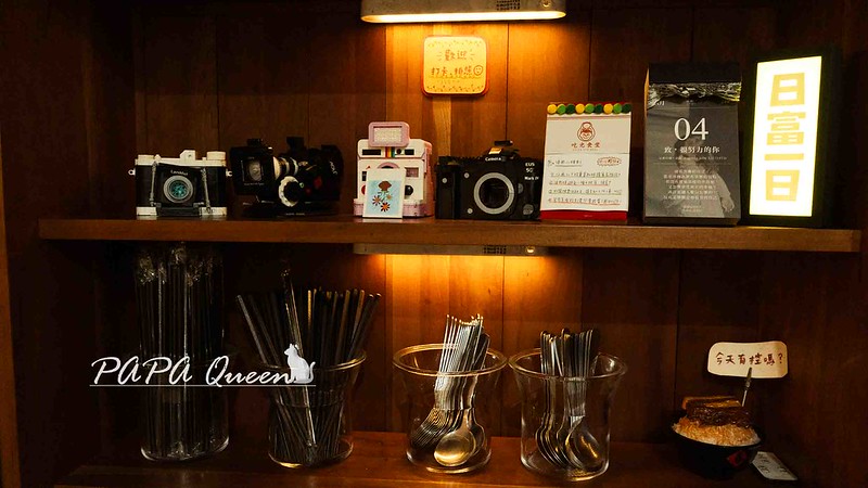 台中美食文青風推薦！復古文青感 吃光食堂，隱藏版電影院超驚喜。