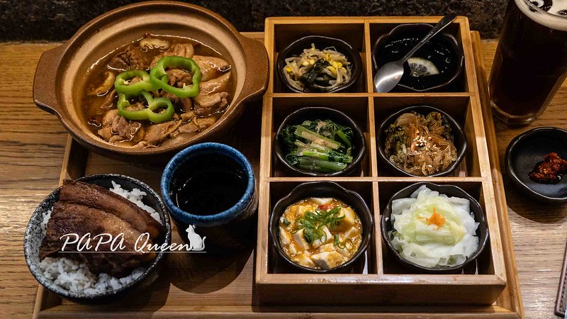 台中美食文青風推薦！復古文青感 吃光食堂，隱藏版電影院超驚喜。