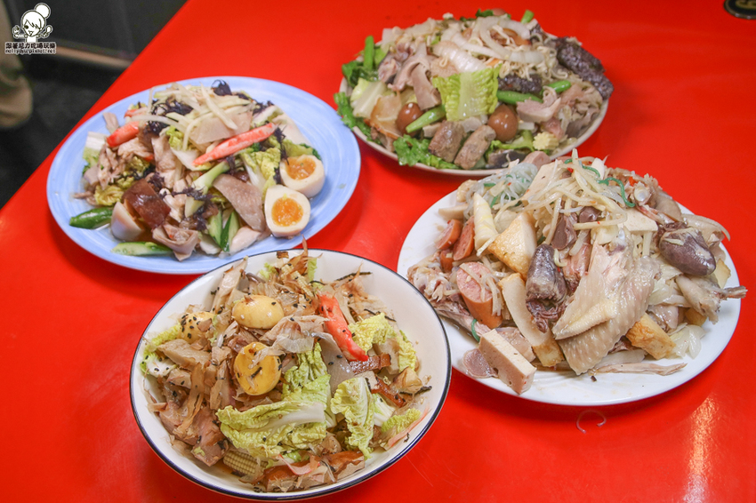 南霸天起家的鮮鹽堂泰式鹽水雞，獨門醬料虜獲老饕味蕾、食材再升級｜必吃冰鮮土公雞 - 跟著尼力吃喝玩樂＆親子生活