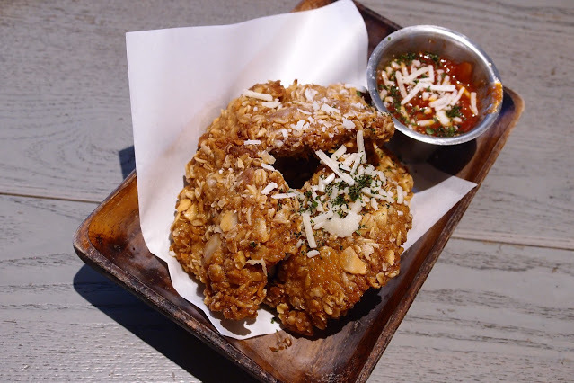 台北 Gonna共樂遊 太陽蛋酒醋野菇直麵 燕麥優格炸雞