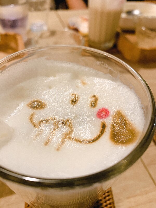 【食記】基隆市-仁愛區║暖日咖啡➽可愛的史奴比拉花