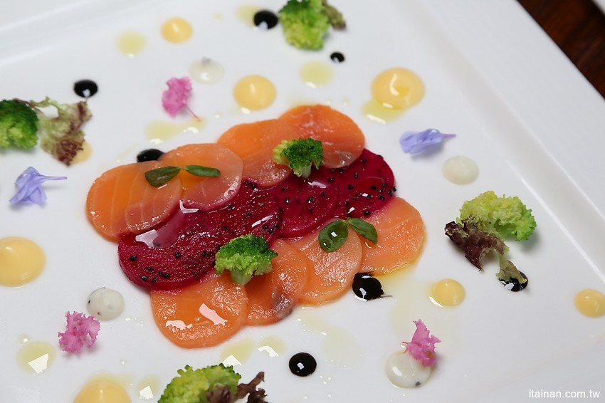 嘉義美食｜酒玥坊無菜單創意料理丨經典粵菜結合西式創意的平價精緻料理！看廚師心情的無菜單料理讓人好驚喜！ - 台南好Food遊