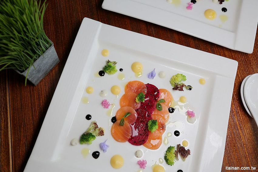 嘉義美食｜酒玥坊無菜單創意料理丨經典粵菜結合西式創意的平價精緻料理！看廚師心情的無菜單料理讓人好驚喜！ - 台南好Food遊