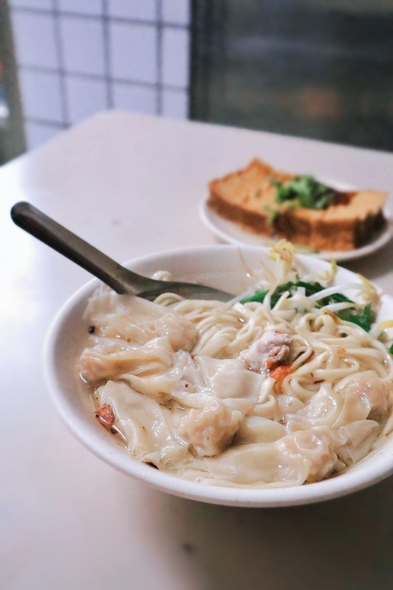 Point Blur_Jun172019_044836-01