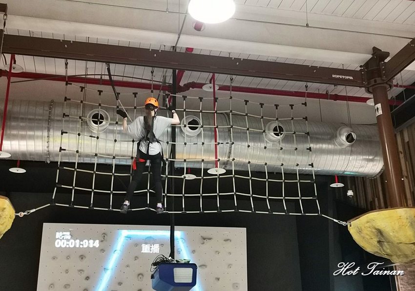 全台最大室內體能挑戰極限空間!澎湖室內景點推薦:Go star星探索 - 熱血玩台南。跳躍新世界