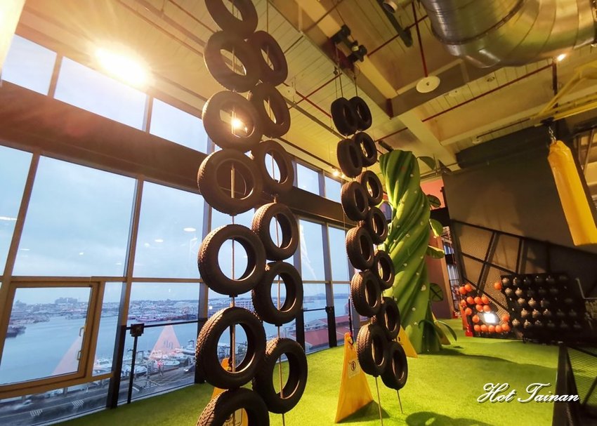 全台最大室內體能挑戰極限空間!澎湖室內景點推薦:Go star星探索 - 熱血玩台南。跳躍新世界