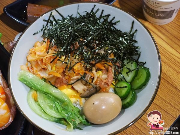 桃園龜山美食-一鍋賞-百元火鍋也有好湯頭，在漂亮的乾燥花店吃小火鍋啦  (邀約) @民宿女王芽月-美食.旅遊.全台趴趴走