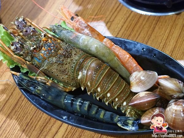 桃園龜山美食-一鍋賞-百元火鍋也有好湯頭，在漂亮的乾燥花店吃小火鍋啦  (邀約) @民宿女王芽月-美食.旅遊.全台趴趴走