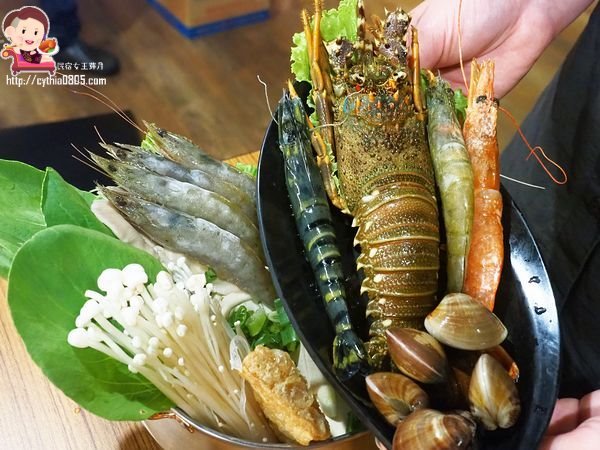 桃園龜山美食-一鍋賞-百元火鍋也有好湯頭，在漂亮的乾燥花店吃小火鍋啦  (邀約) @民宿女王芽月-美食.旅遊.全台趴趴走