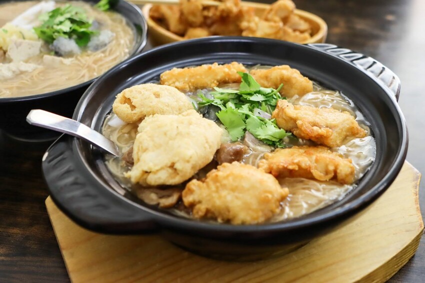 浮誇系麵線就在這邊!一碗麵線加入七種好料有肉有海鮮~