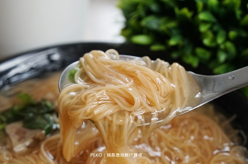 龍山寺美食.賴桑透抽蚵仔麵線.萬華美食.賴桑麵線.萬華海鮮麵線.透抽麵線.大理街麵線.台北蚵仔麵線.