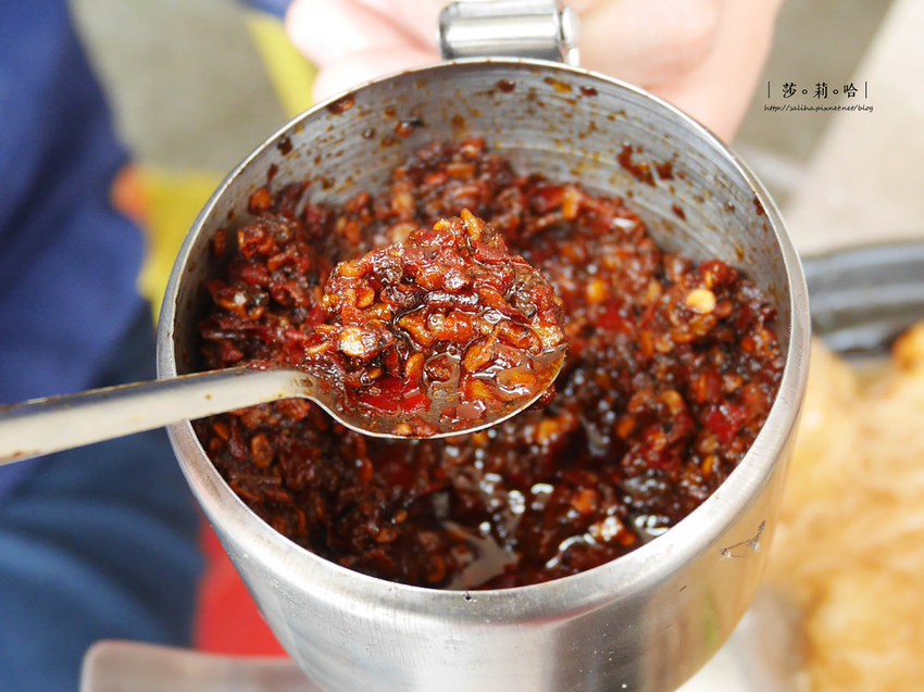 台北萬華龍山寺站附近賴桑麵線好吃中藥香炸雞排炸麻糬冬瓜仙草茶 (3)