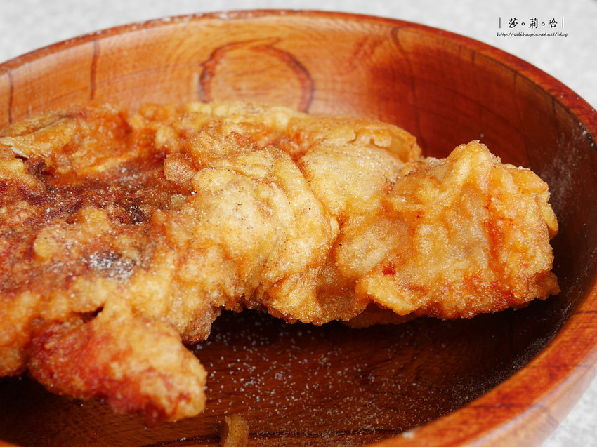 台北萬華區龍山寺外帶必吃人氣排隊美食小吃賴桑麵線 蚵仔透抽 (2)