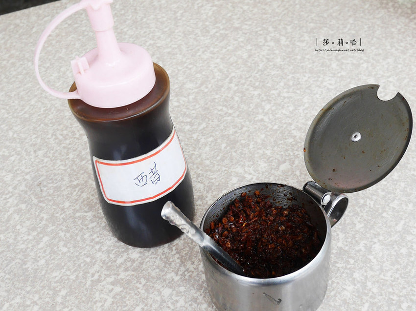 台北萬華區龍山寺附近必吃人氣排隊美食餐廳推薦賴桑蚵仔麵線 (1)