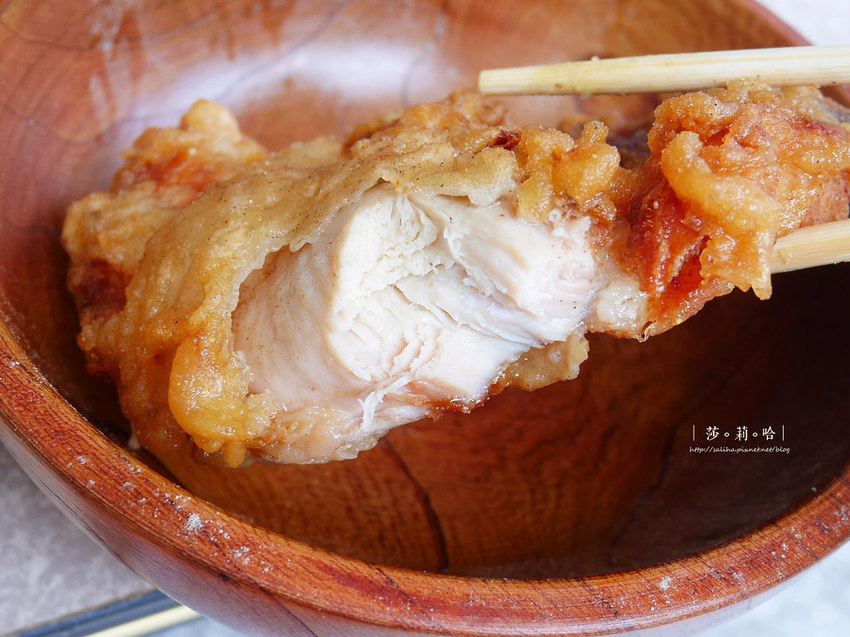 台北萬華必吃推薦賴桑麵線人氣美食排隊小吃外帶雞排午餐