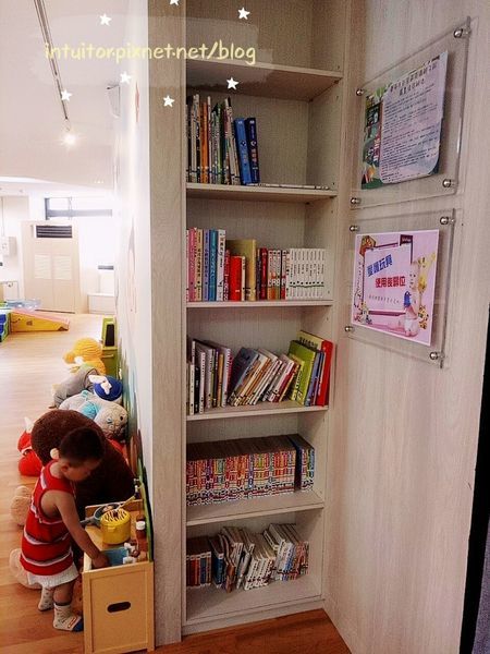 新營親子館閱讀角1.jpg 新營親子館閱讀角1.jpg