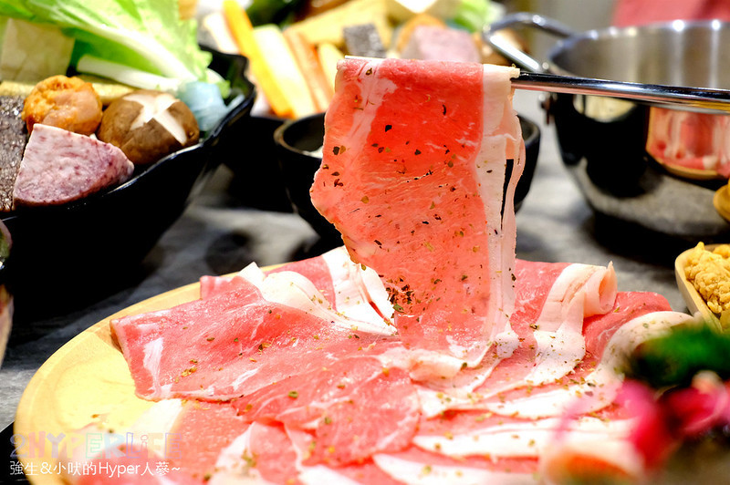 台中好吃火鍋,台中小火鍋,台中忠孝夜市美食,台中東,台中涮涮鍋,台中火鍋,台中火鍋推薦,台中石頭火鍋,台中美食,忠孝夜夜美食,忠孝夜市台中,忠孝夜市好吃,忠孝夜市火鍋,忠孝路美食,涮涮鍋,石頭火鍋,養鍋,養鍋 台中,養鍋 台中 分店,養鍋 菜單,養鍋忠孝夜市,養鍋忠孝店,養鍋菜單 @強生與小吠的Hyper人蔘~