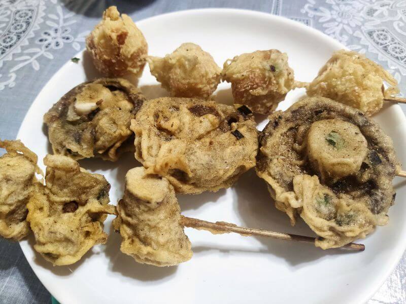 阿琴蚵嗲 炸香菇及花枝丸